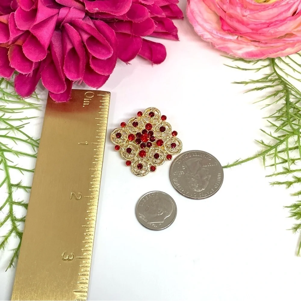 NEW⚜️Ruby Red Crystal Cluster Embellished Brooch